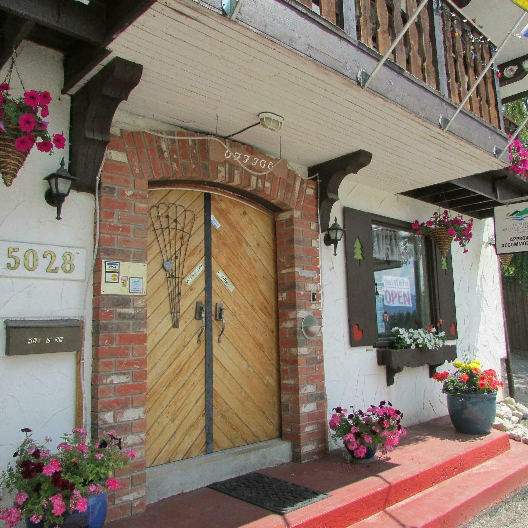 Gables Motel 래디움핫스프링스 외부 사진