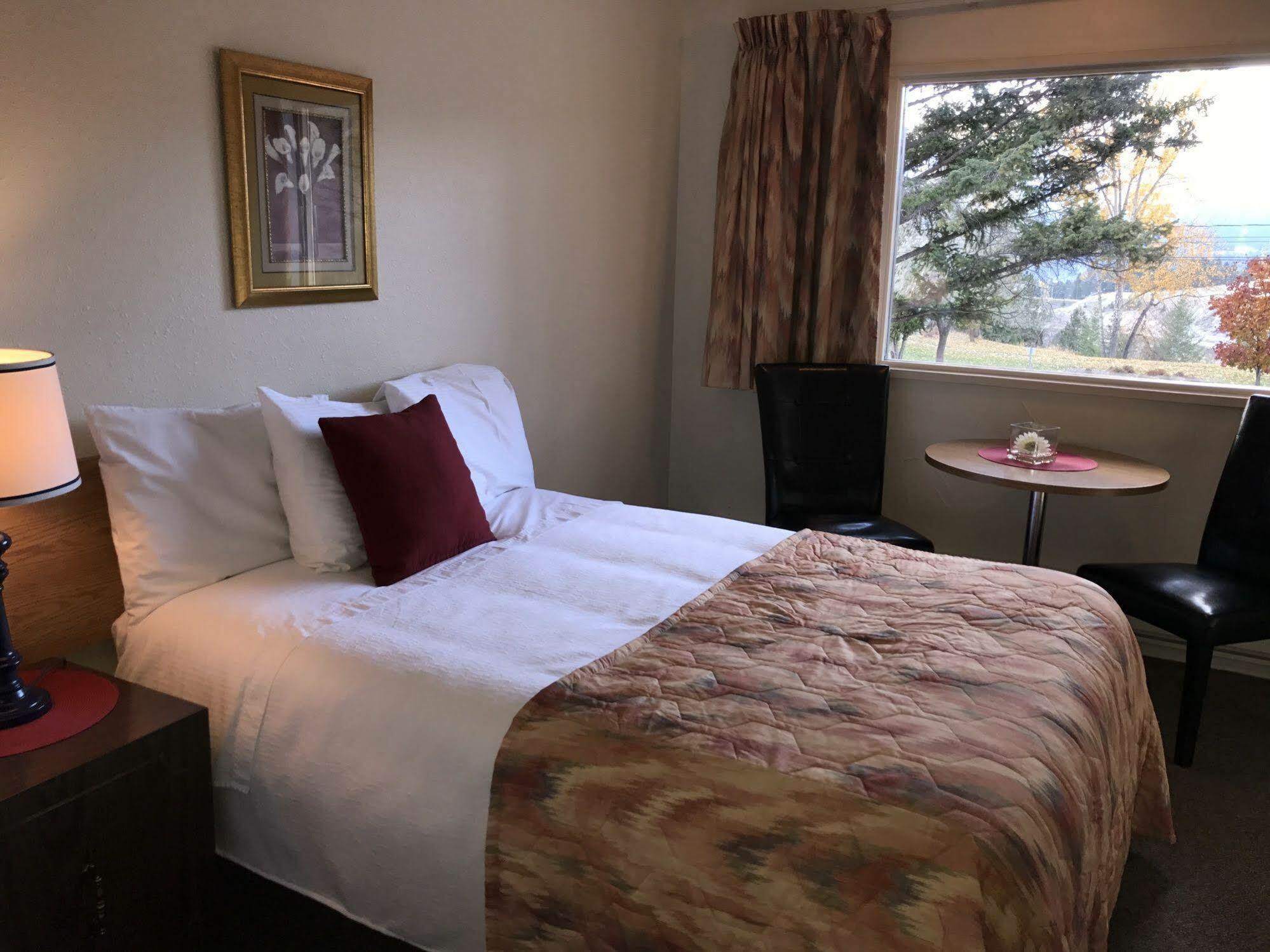 Gables Motel 래디움핫스프링스 외부 사진